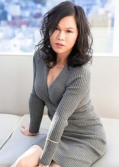 Busty ladyboy Mimi shows her shaved cock and big ass